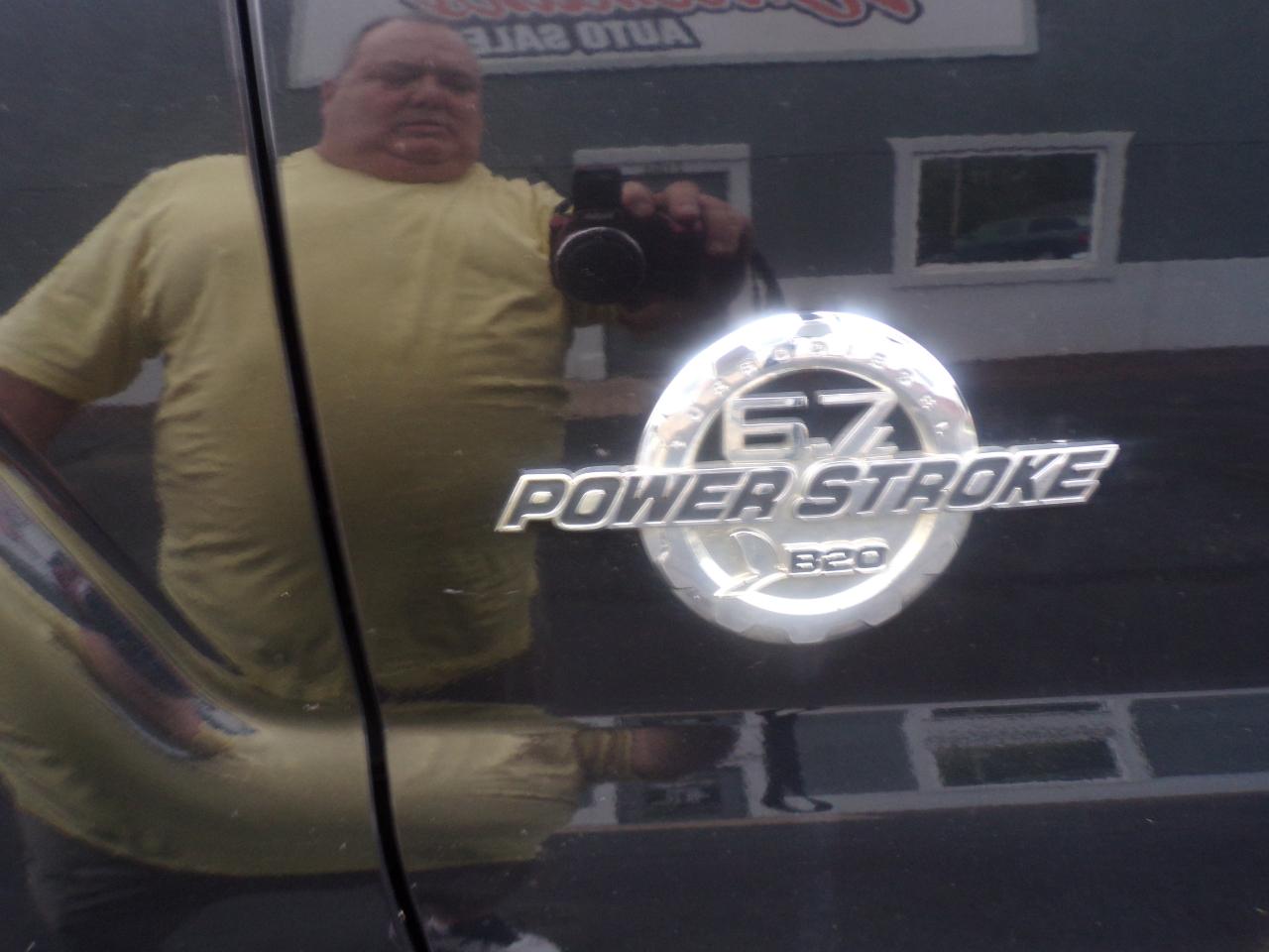 Ford F-250 SD Lariat Crew Cab Short Bed 4WD 2011