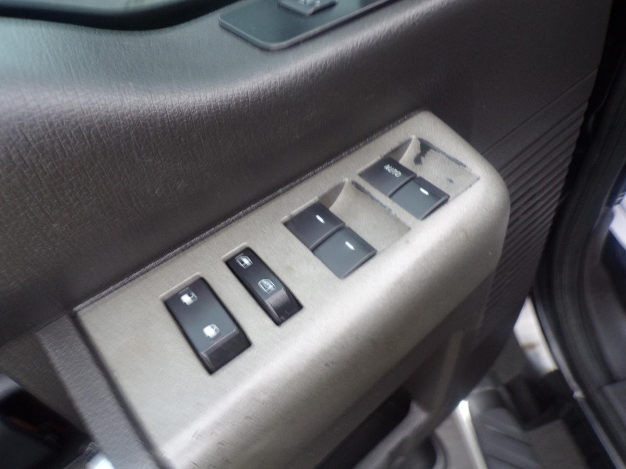 Ford F-250 SD Lariat Crew Cab Short Bed 4WD 2011