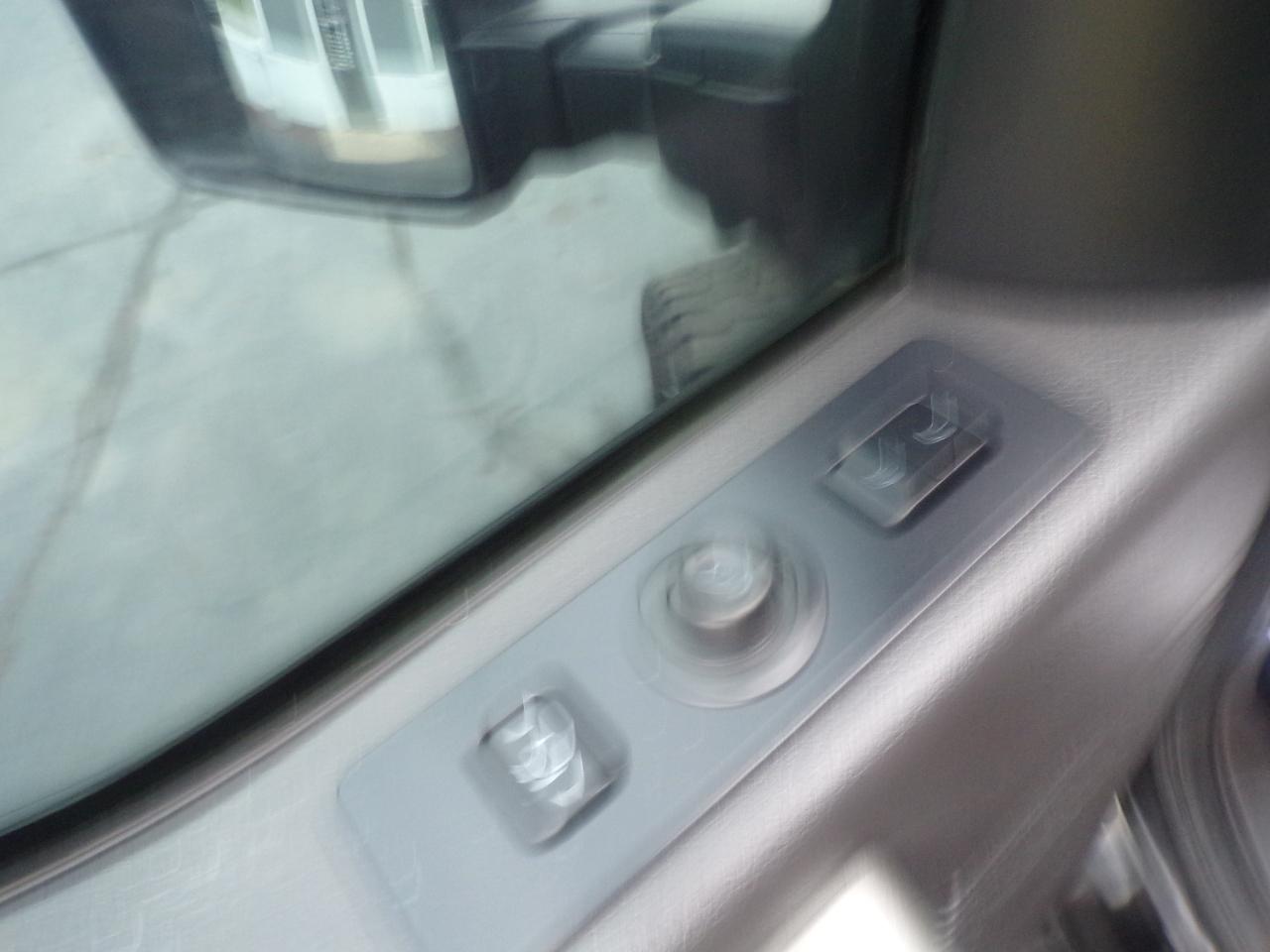 Ford F-250 SD Lariat Crew Cab Short Bed 4WD 2011