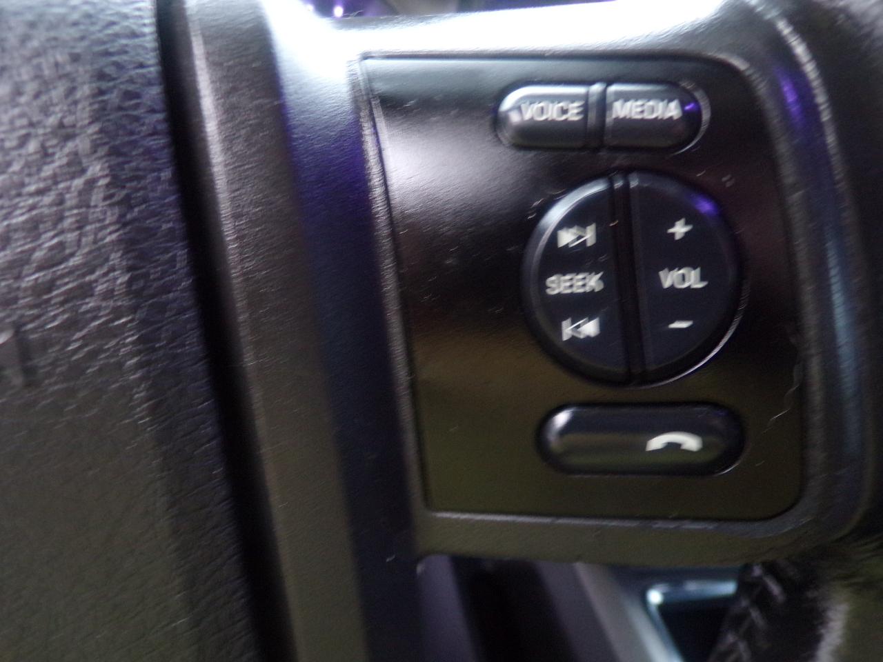 Ford F-250 SD Lariat Crew Cab Short Bed 4WD 2011