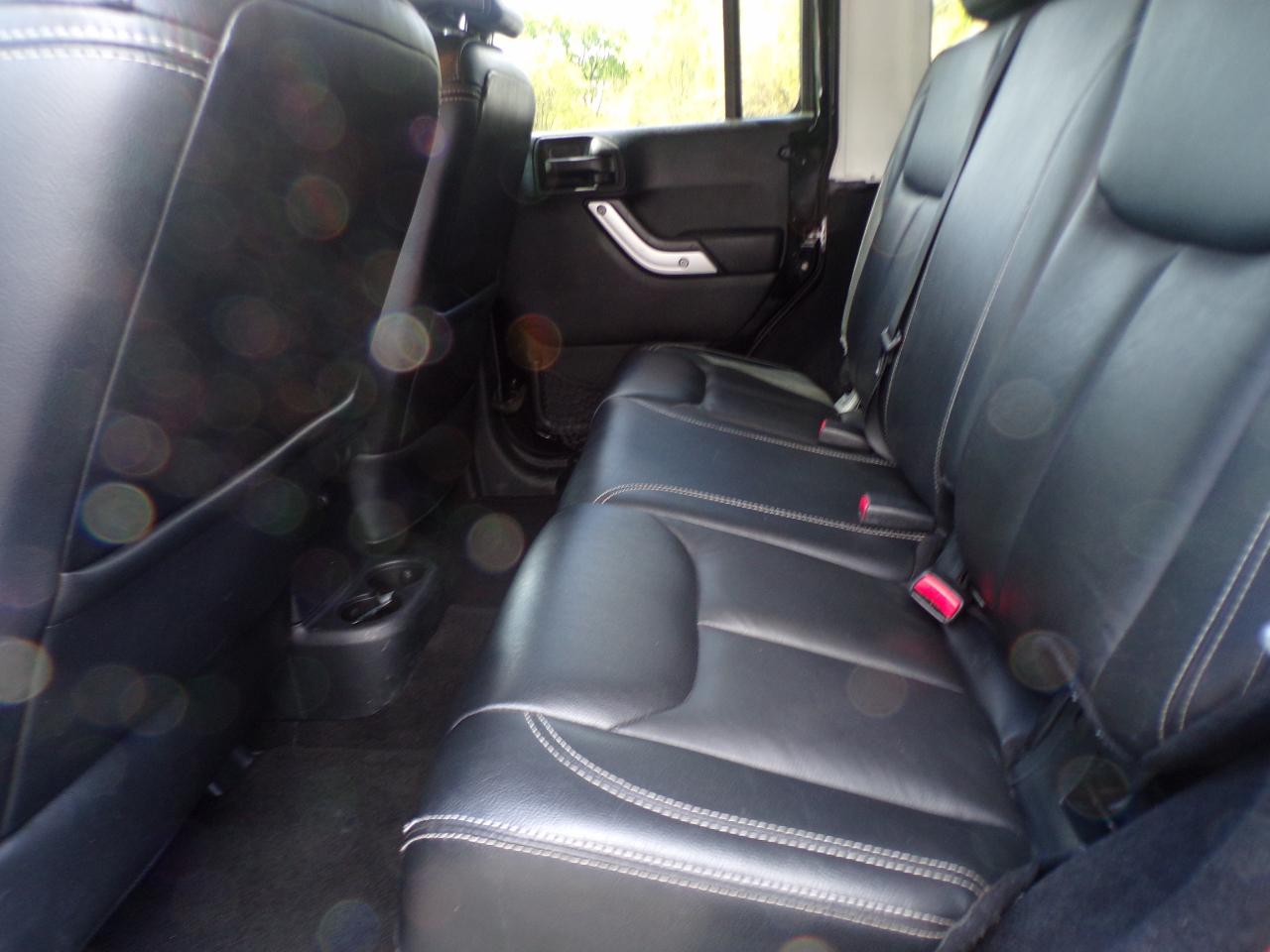 Jeep Wrangler Unlimited Sahara 4WD 2015