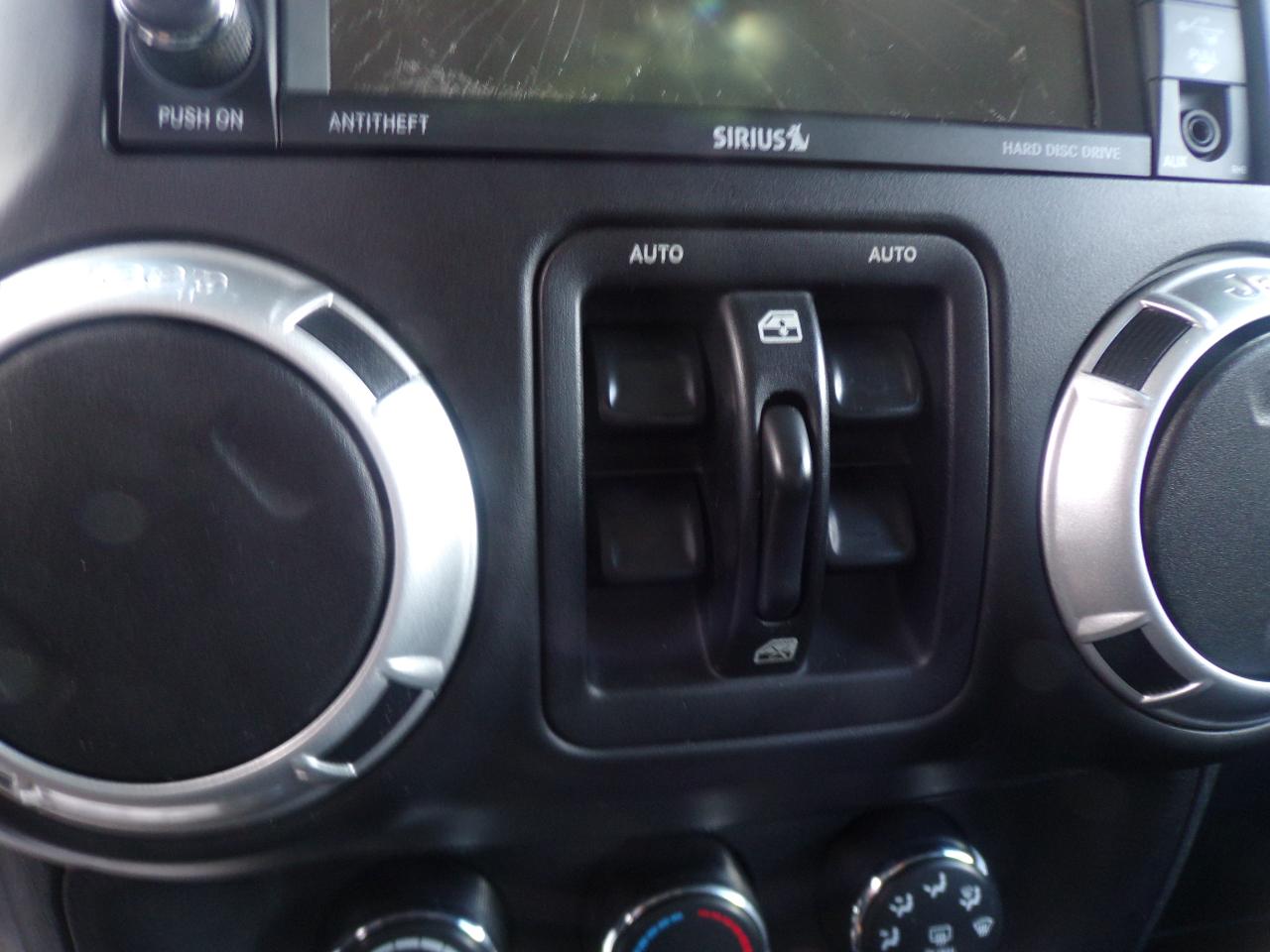 Jeep Wrangler Unlimited Sahara 4WD 2015