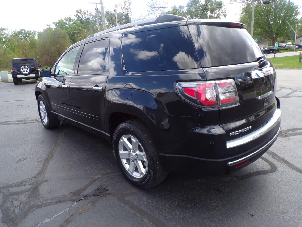 GMC Acadia SLE-2 FWD 2013