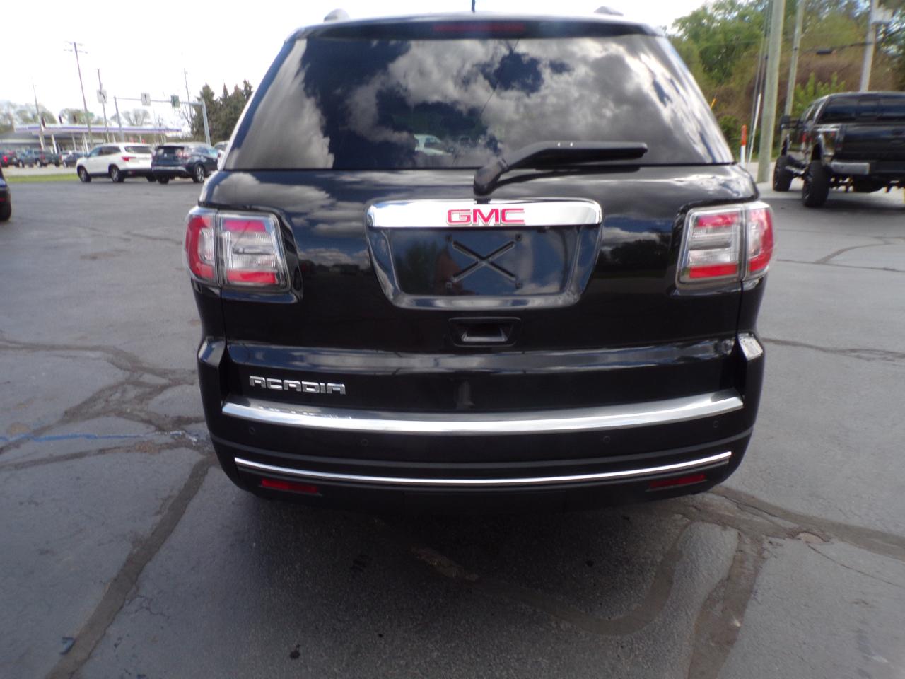 GMC Acadia SLE-2 FWD 2013