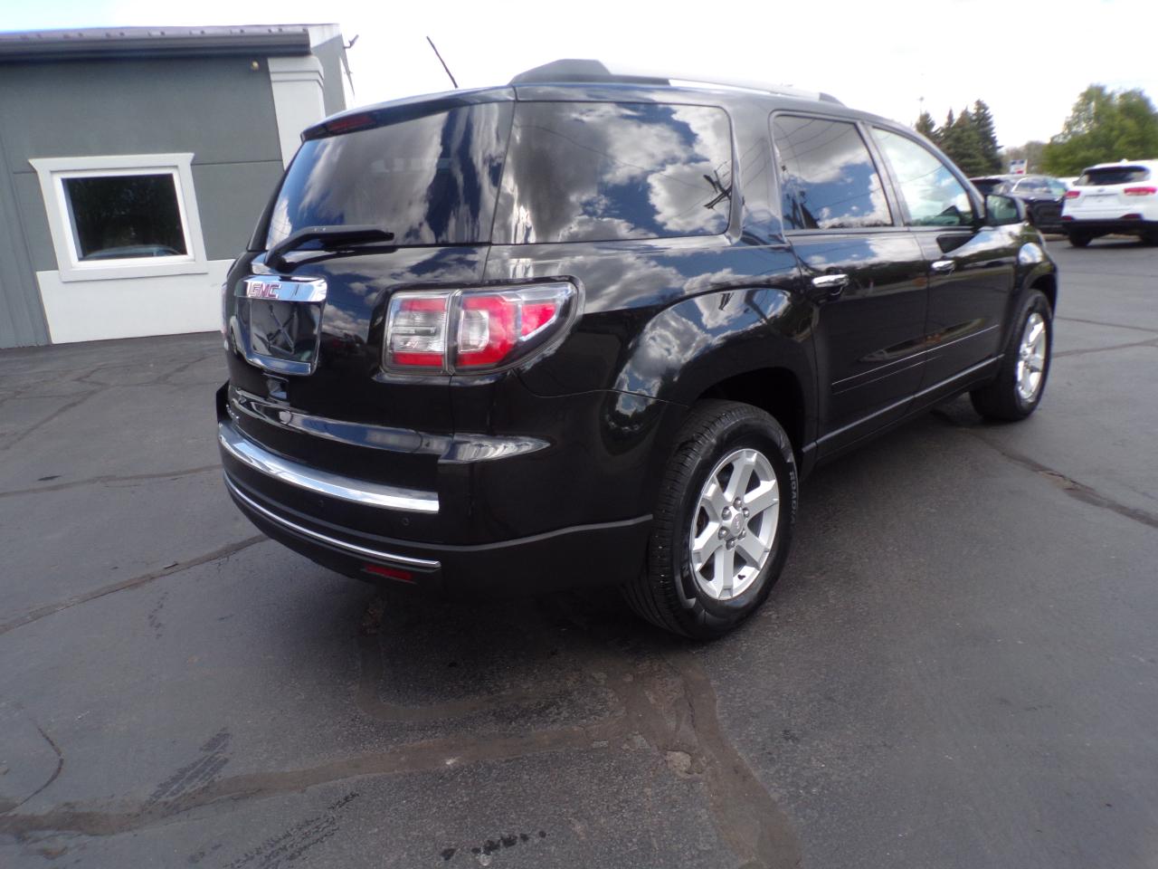 GMC Acadia SLE-2 FWD 2013