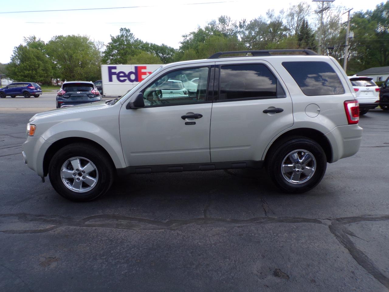 Ford Escape XLT 4WD I4 2009