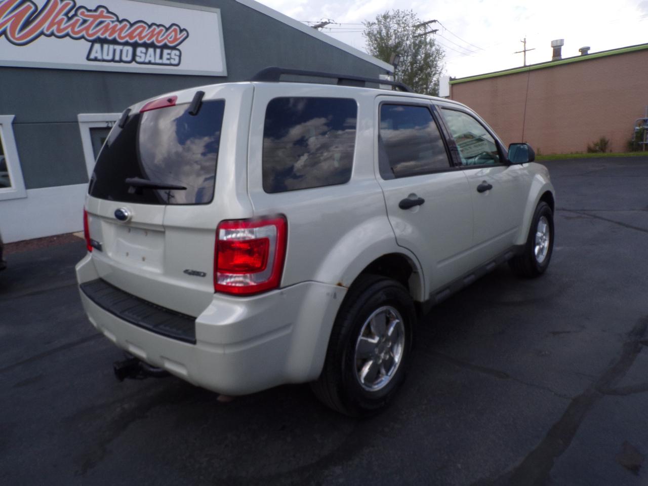 Ford Escape XLT 4WD I4 2009