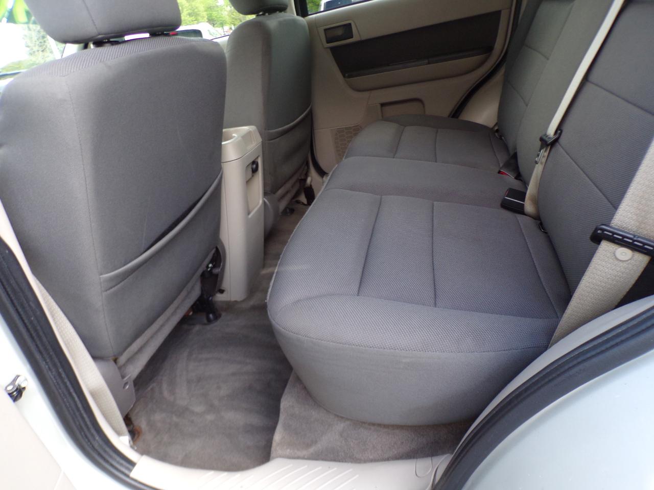 Ford Escape XLT 4WD I4 2009