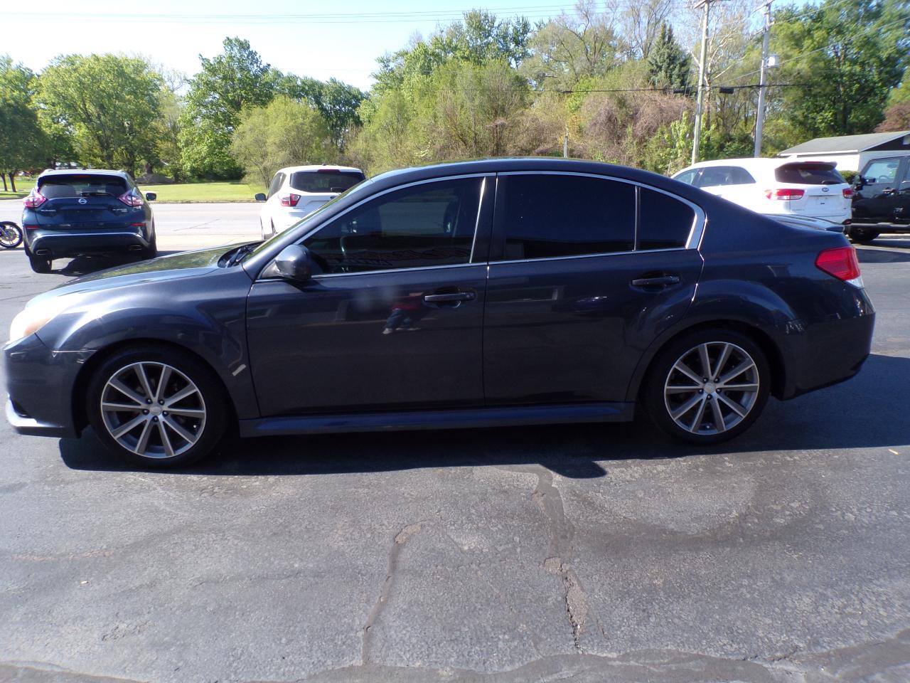 Subaru Legacy 2.5i Premium 2013