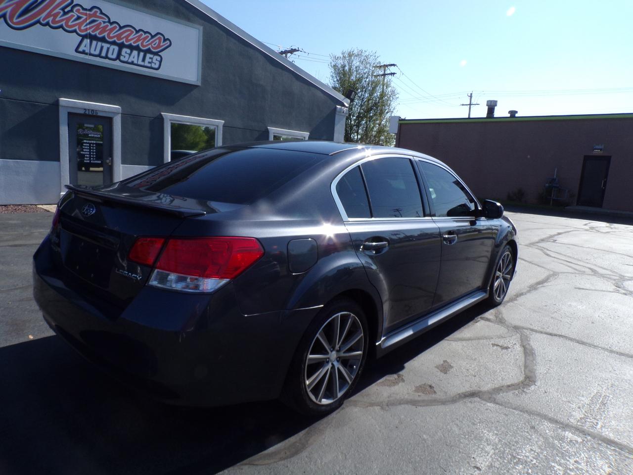 Subaru Legacy 2.5i Premium 2013
