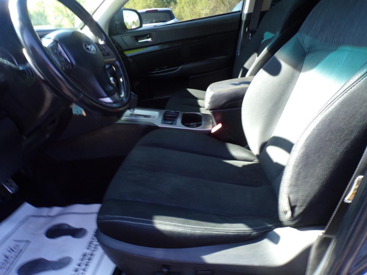 Subaru Legacy 2.5i Premium 2013