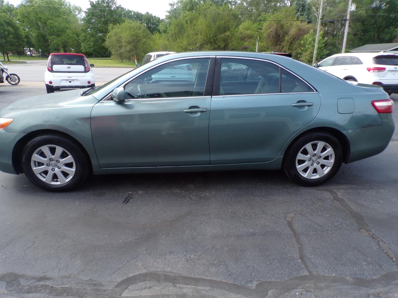 Toyota Camry XLE 5-Spd AT 2009