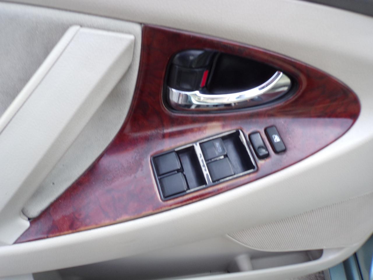 Toyota Camry XLE 5-Spd AT 2009