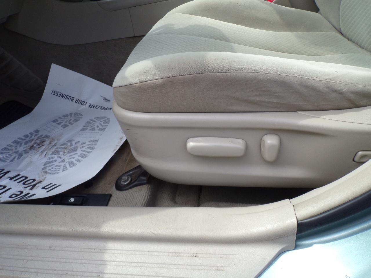 Toyota Camry XLE 5-Spd AT 2009