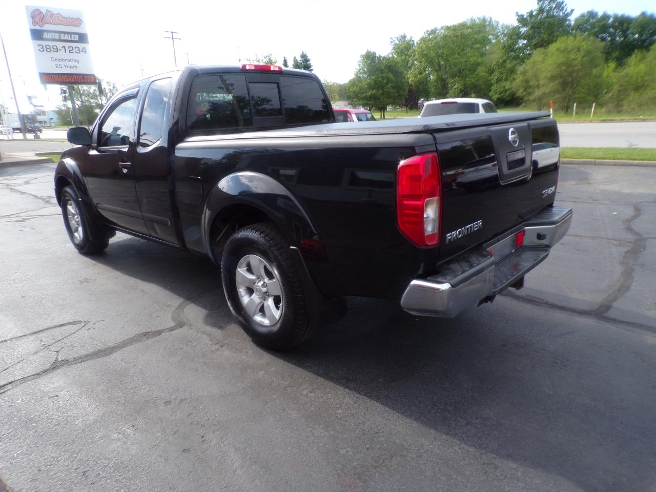 Nissan Frontier LE King Cab 4WD 2010
