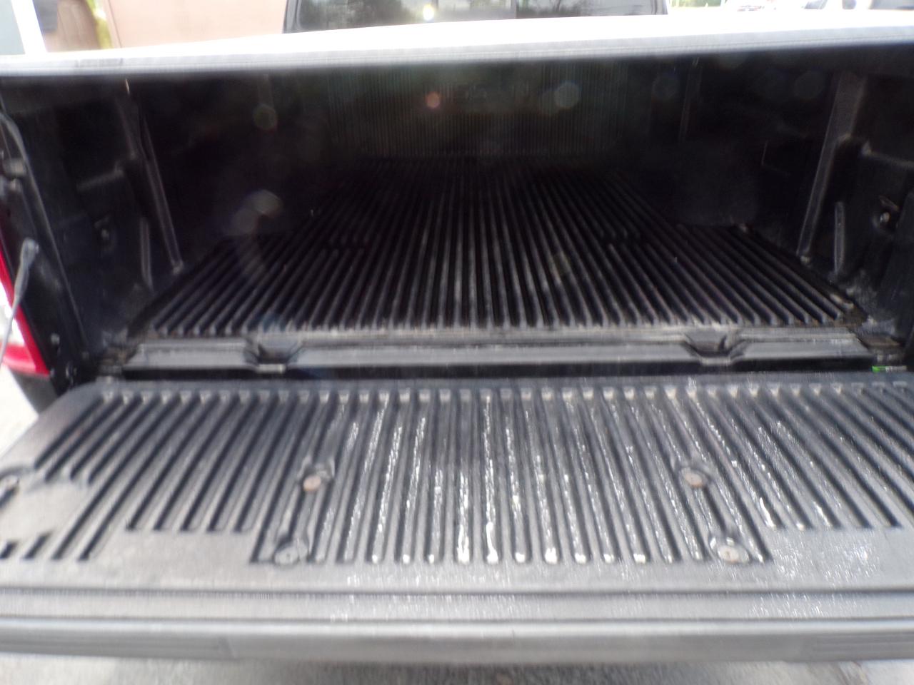 Nissan Frontier LE King Cab 4WD 2010