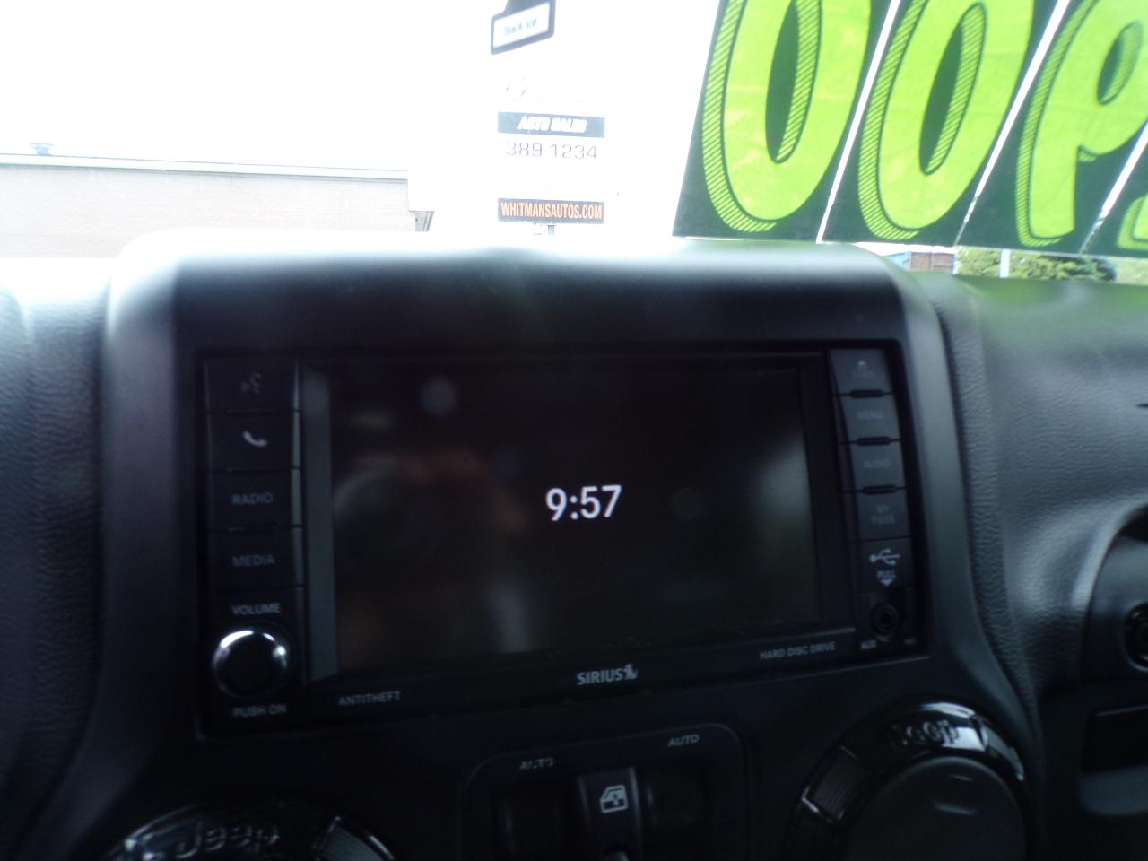 Jeep Wrangler Unlimited Sahara 4WD 2014