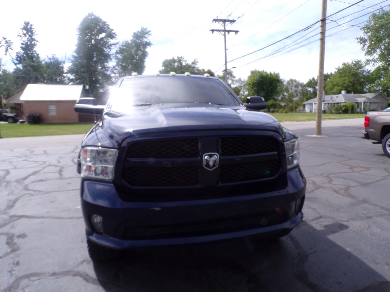 RAM 1500 Tradesman Crew Cab SWB 4WD 2014