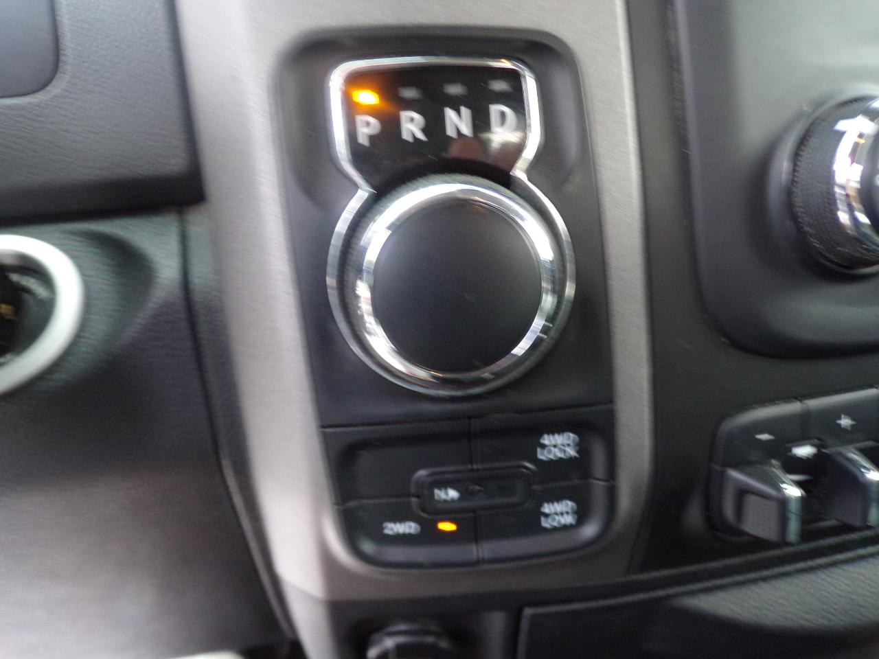 RAM 1500 Tradesman Crew Cab SWB 4WD 2014