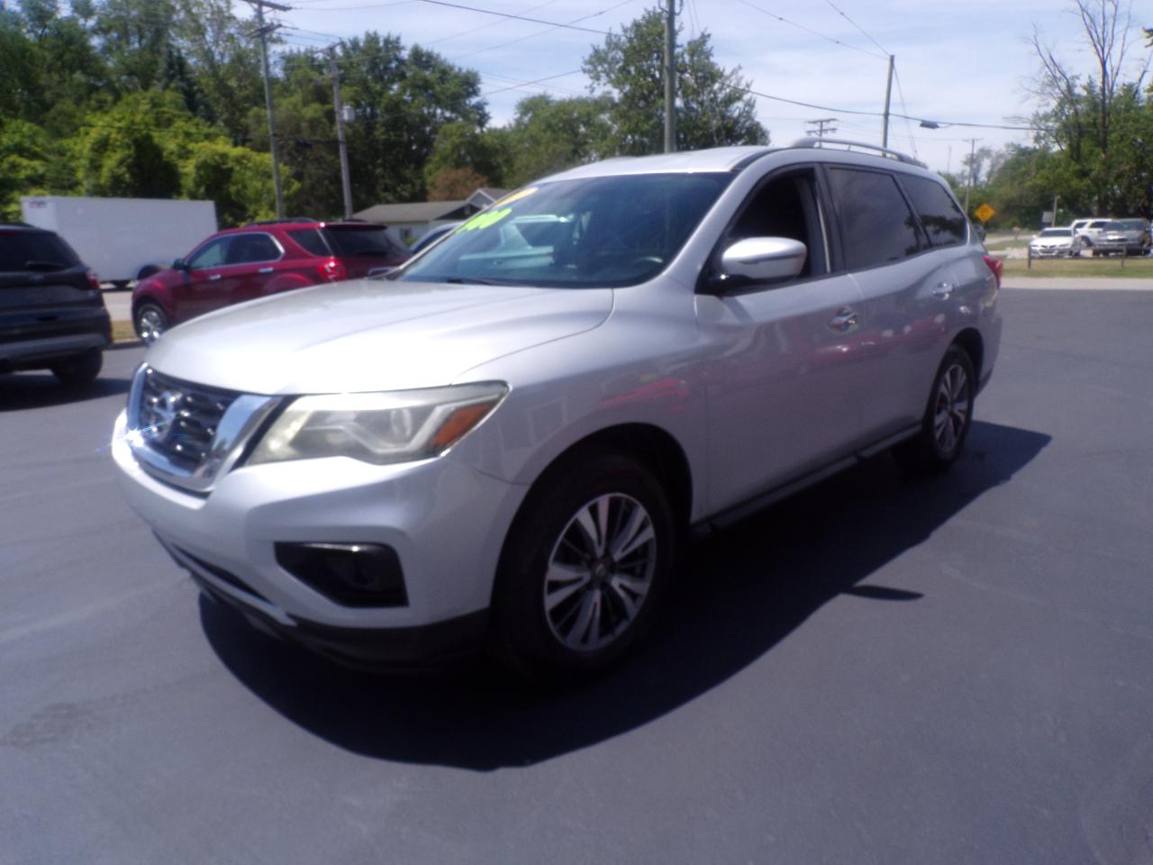 Nissan Pathfinder S 4D SUV 4WD 2017
