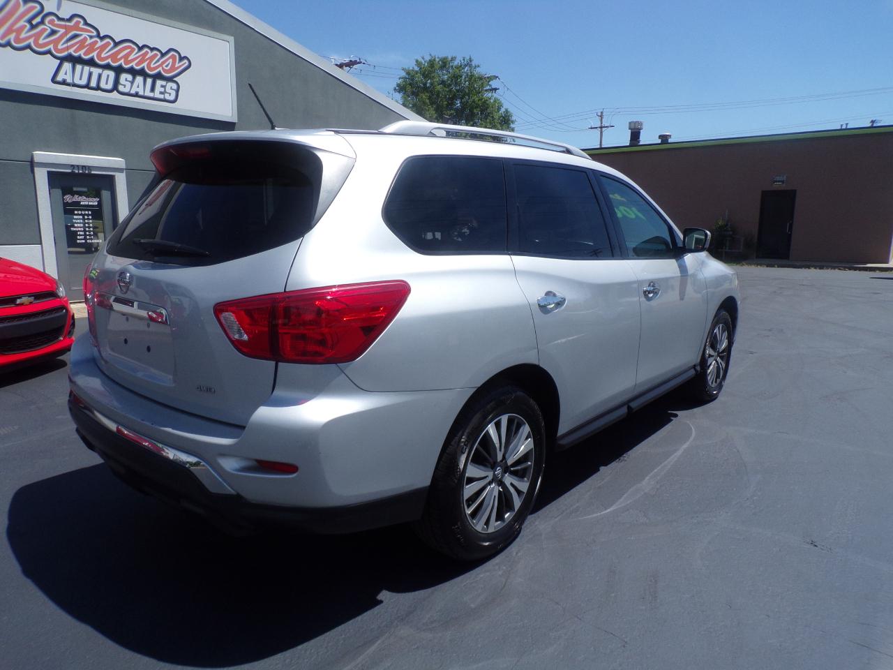 Nissan Pathfinder S 4D SUV 4WD 2017