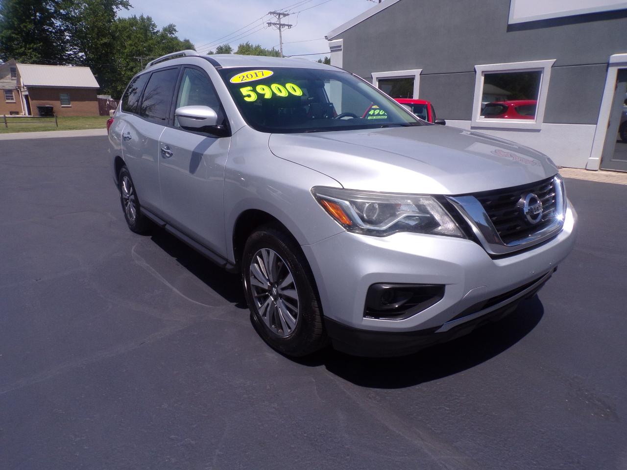 Nissan Pathfinder S 4D SUV 4WD 2017