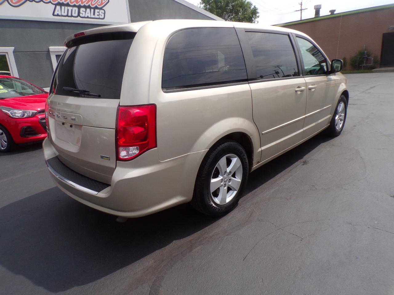 Dodge Grand Caravan SE 2013