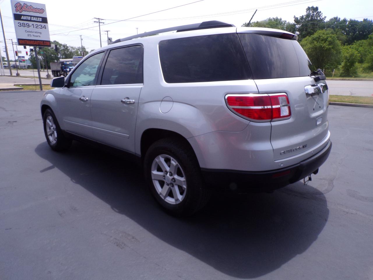 Saturn Outlook XR FWD 2010