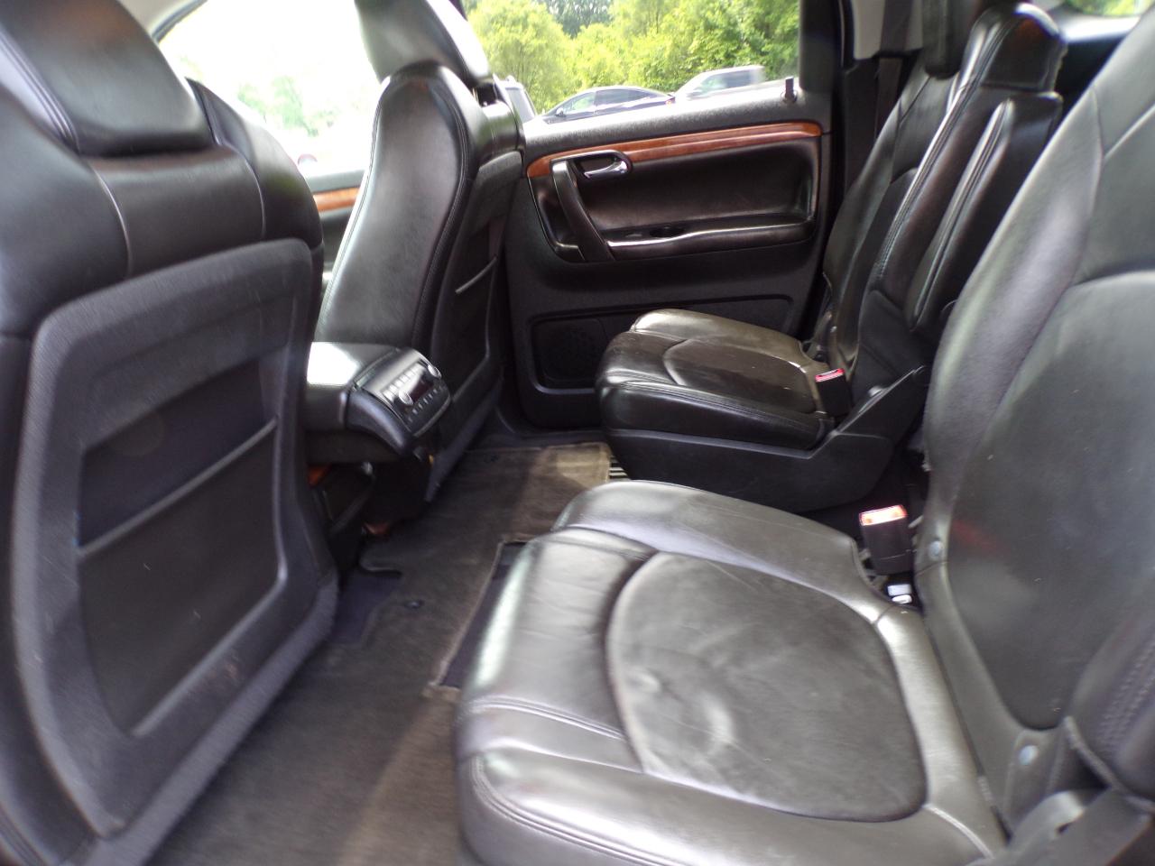 Saturn Outlook XR FWD 2010