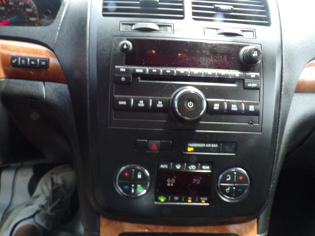 Saturn Outlook XR FWD 2010