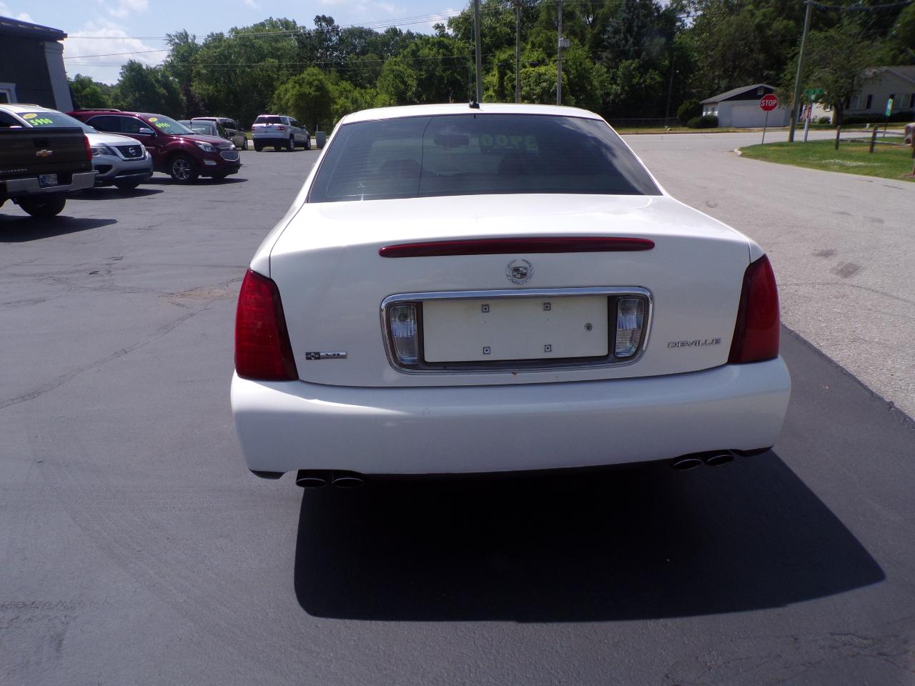 Cadillac DeVille Sedan 2005
