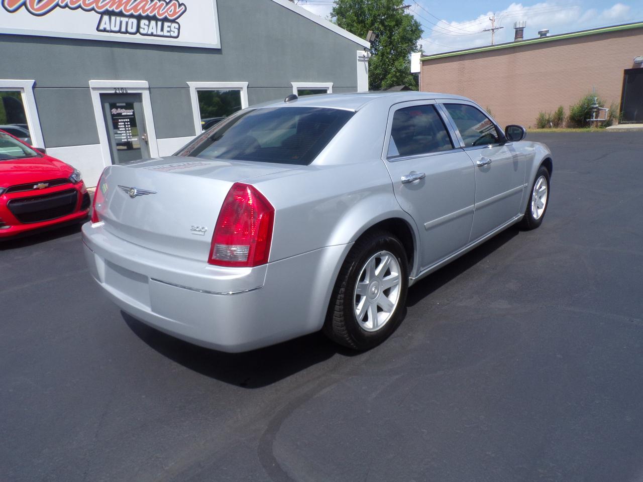 Chrysler 300 Touring 2005