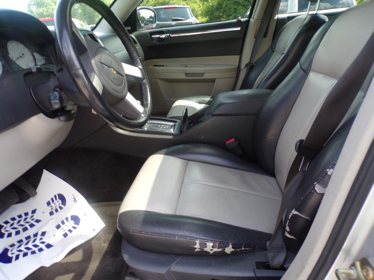 Chrysler 300 Touring 2005