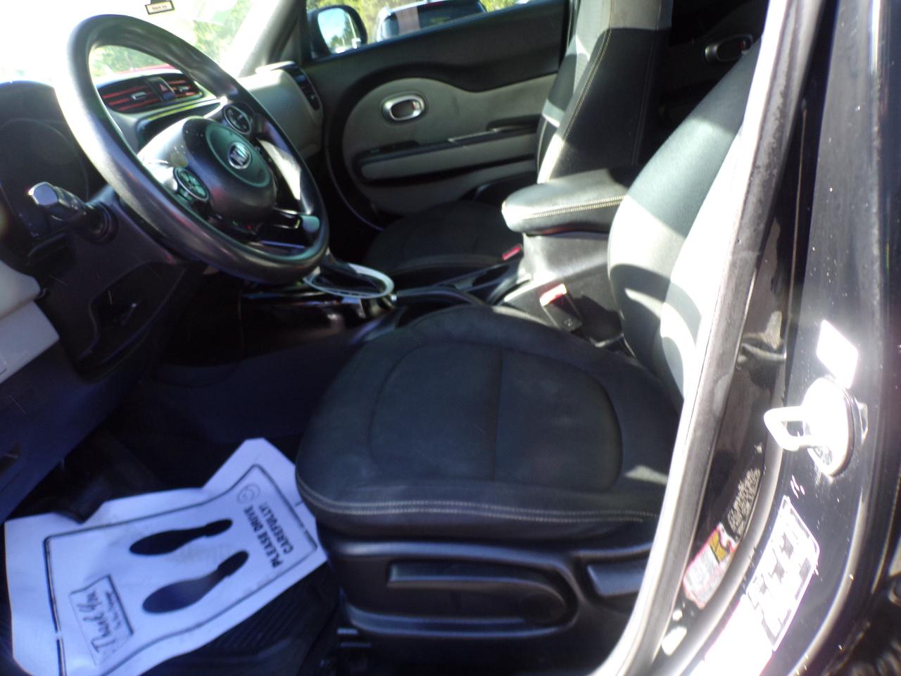 Kia Soul + w/Signature 2.0 Special Edition 2016