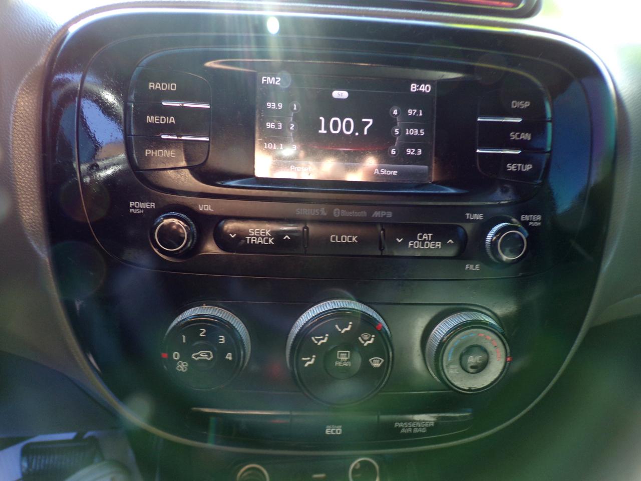 Kia Soul + w/Signature 2.0 Special Edition 2016