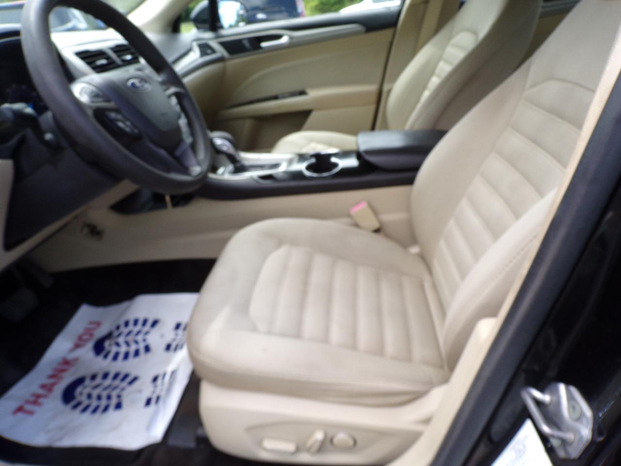 Ford Fusion SE 2015
