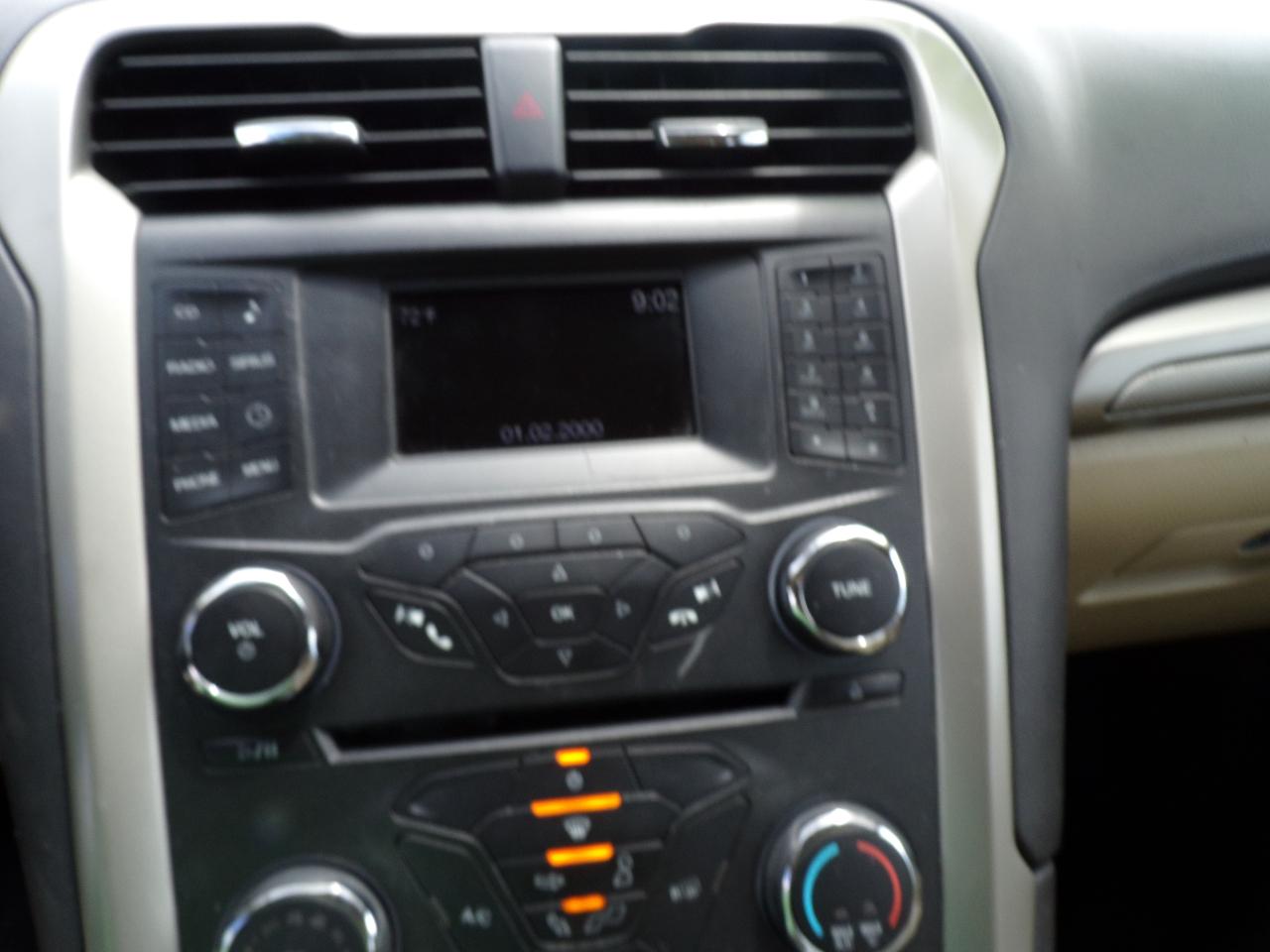 Ford Fusion SE 2015