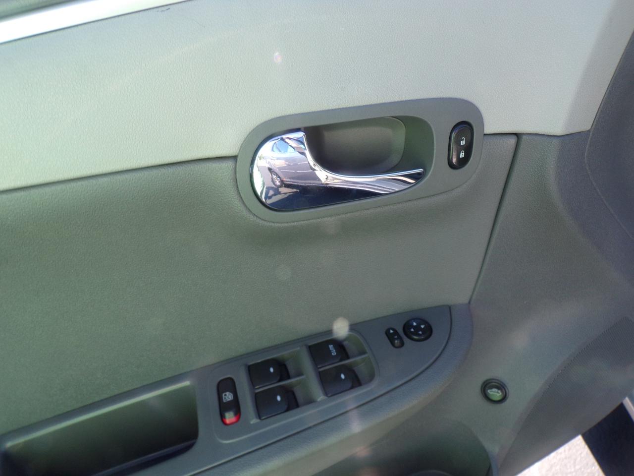 Chevrolet Malibu LS 2012
