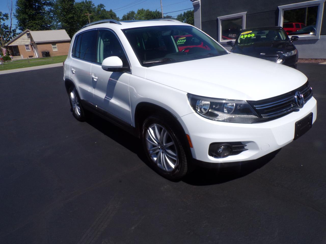 Volkswagen Tiguan S 2014