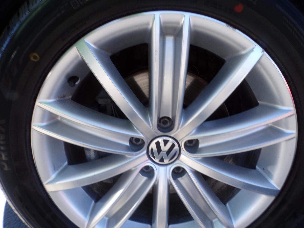 Volkswagen Tiguan S 2014