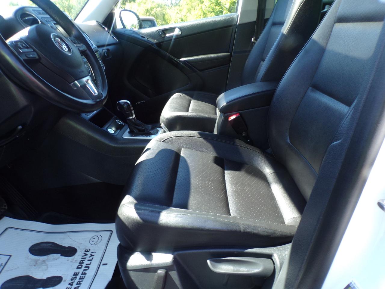 Volkswagen Tiguan S 2014