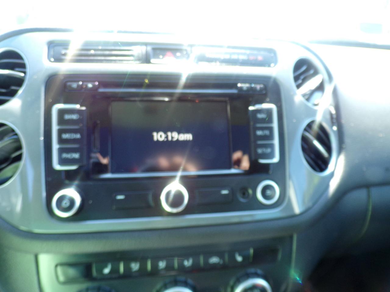 Volkswagen Tiguan S 2014