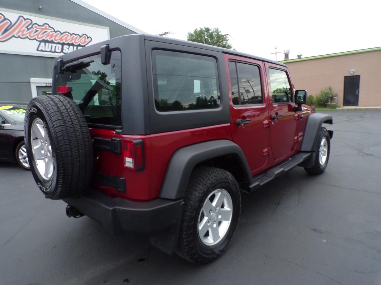 Jeep Wrangler Unlimited Sport 4WD 2011