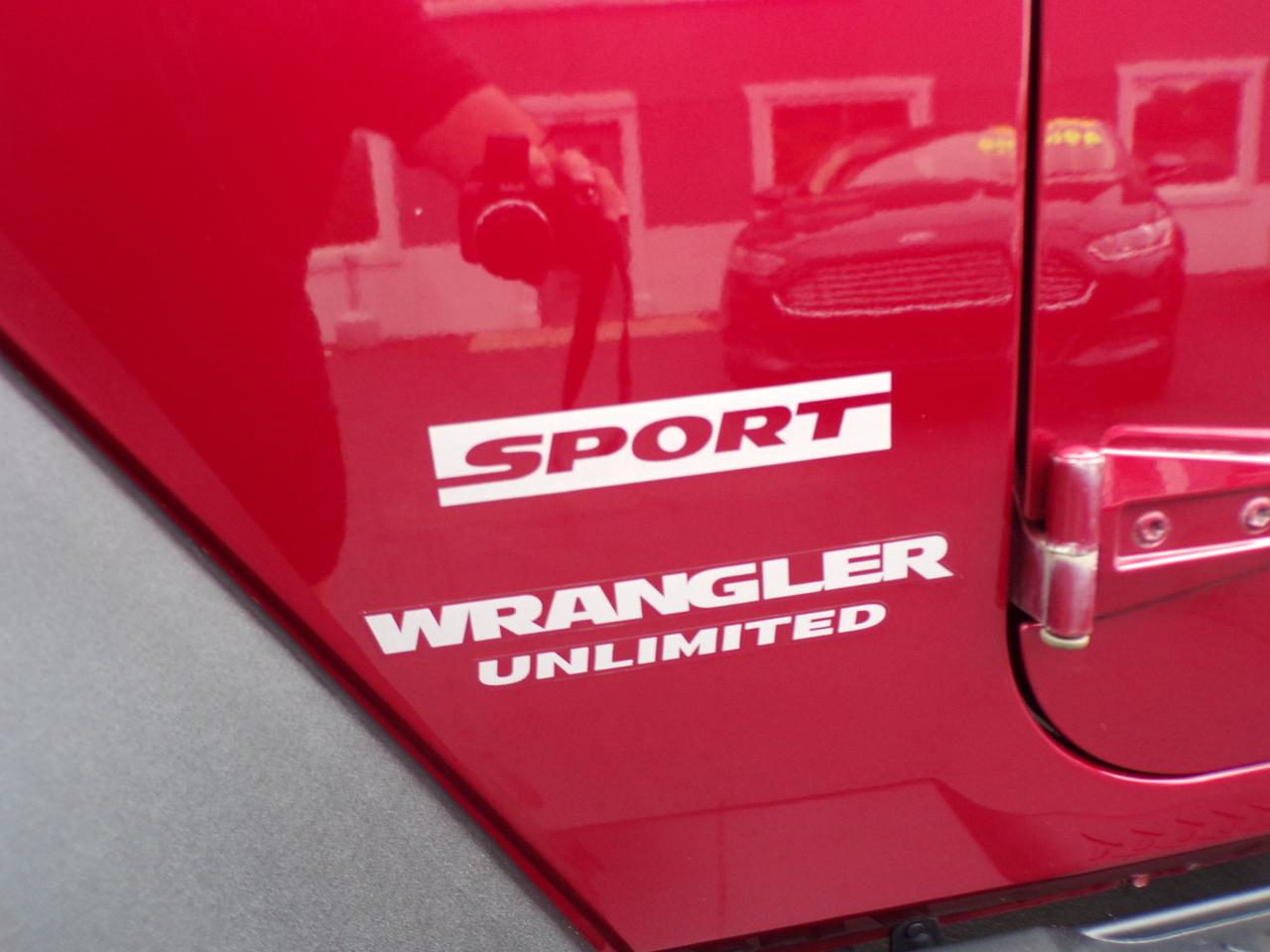Jeep Wrangler Unlimited Sport 4WD 2011