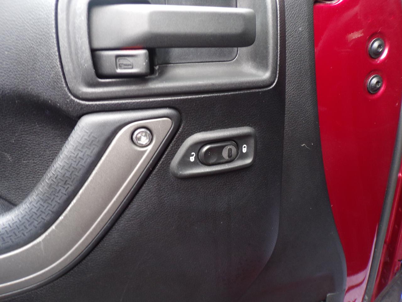 Jeep Wrangler Unlimited Sport 4WD 2011