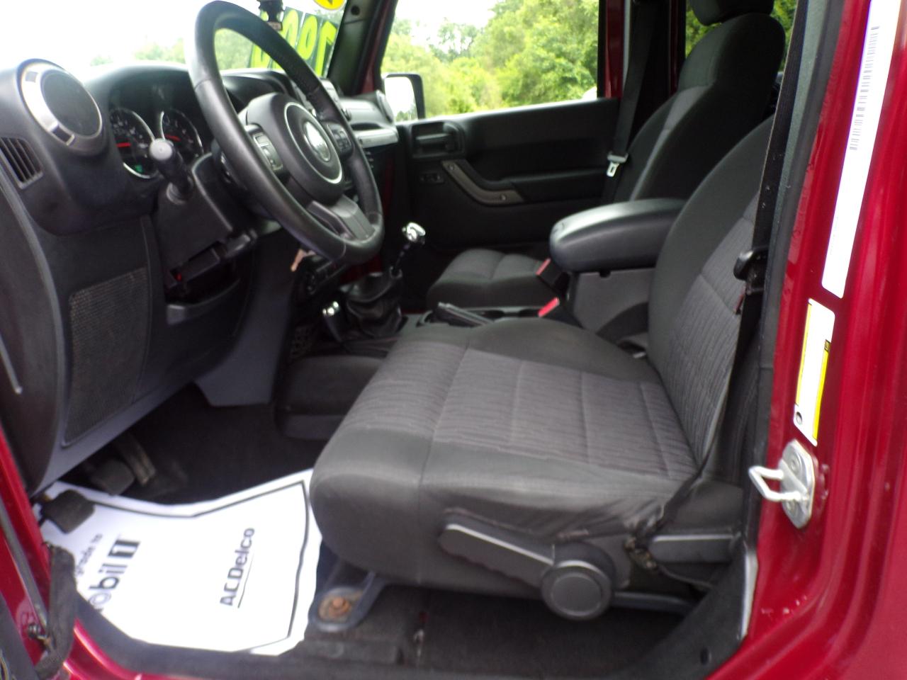 Jeep Wrangler Unlimited Sport 4WD 2011
