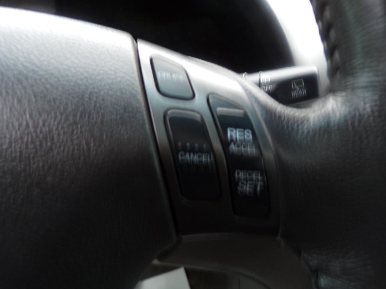 Honda Odyssey EX-L w/ DVD and Navigation 2010
