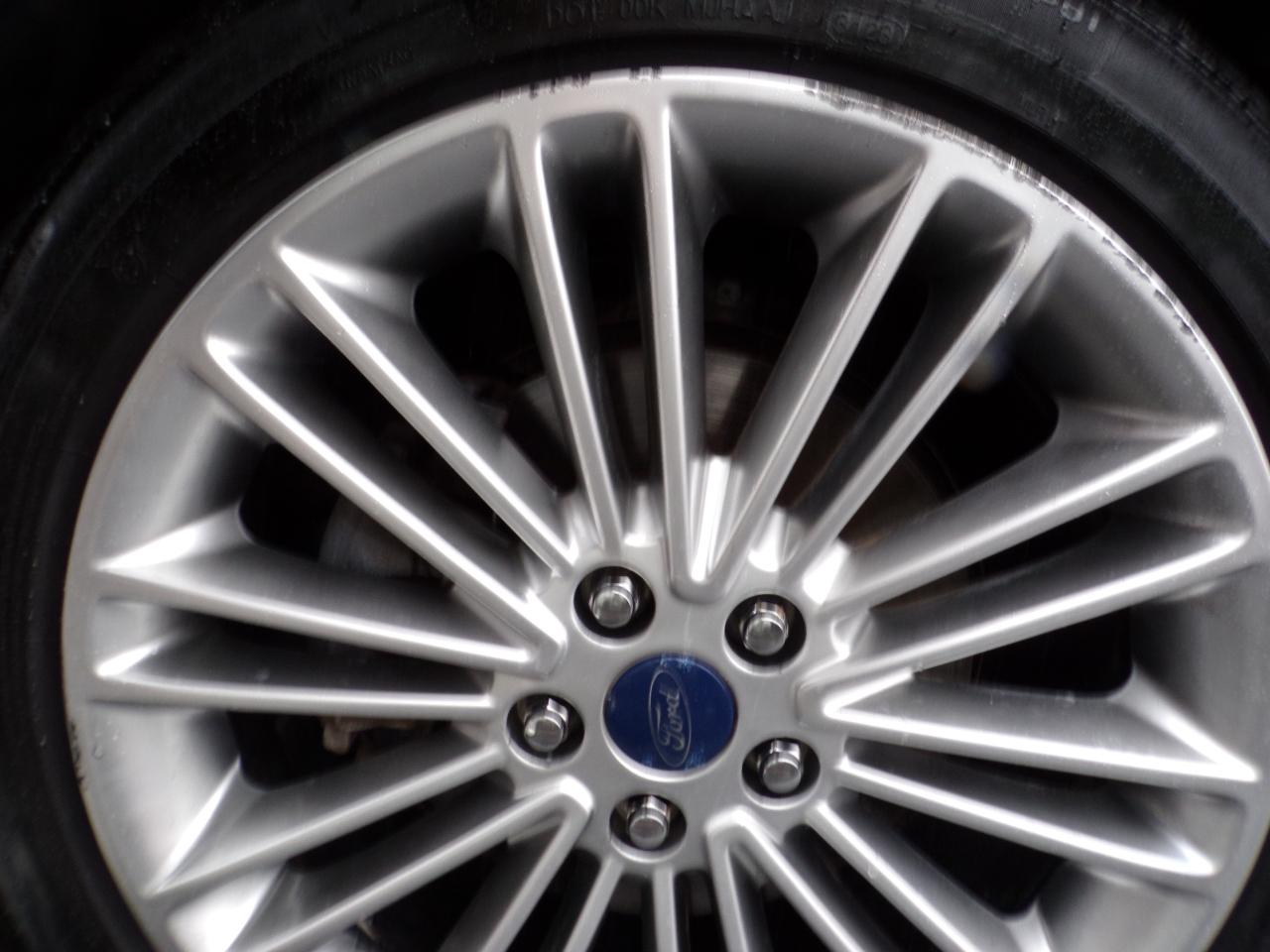 Ford Fusion SE 2015