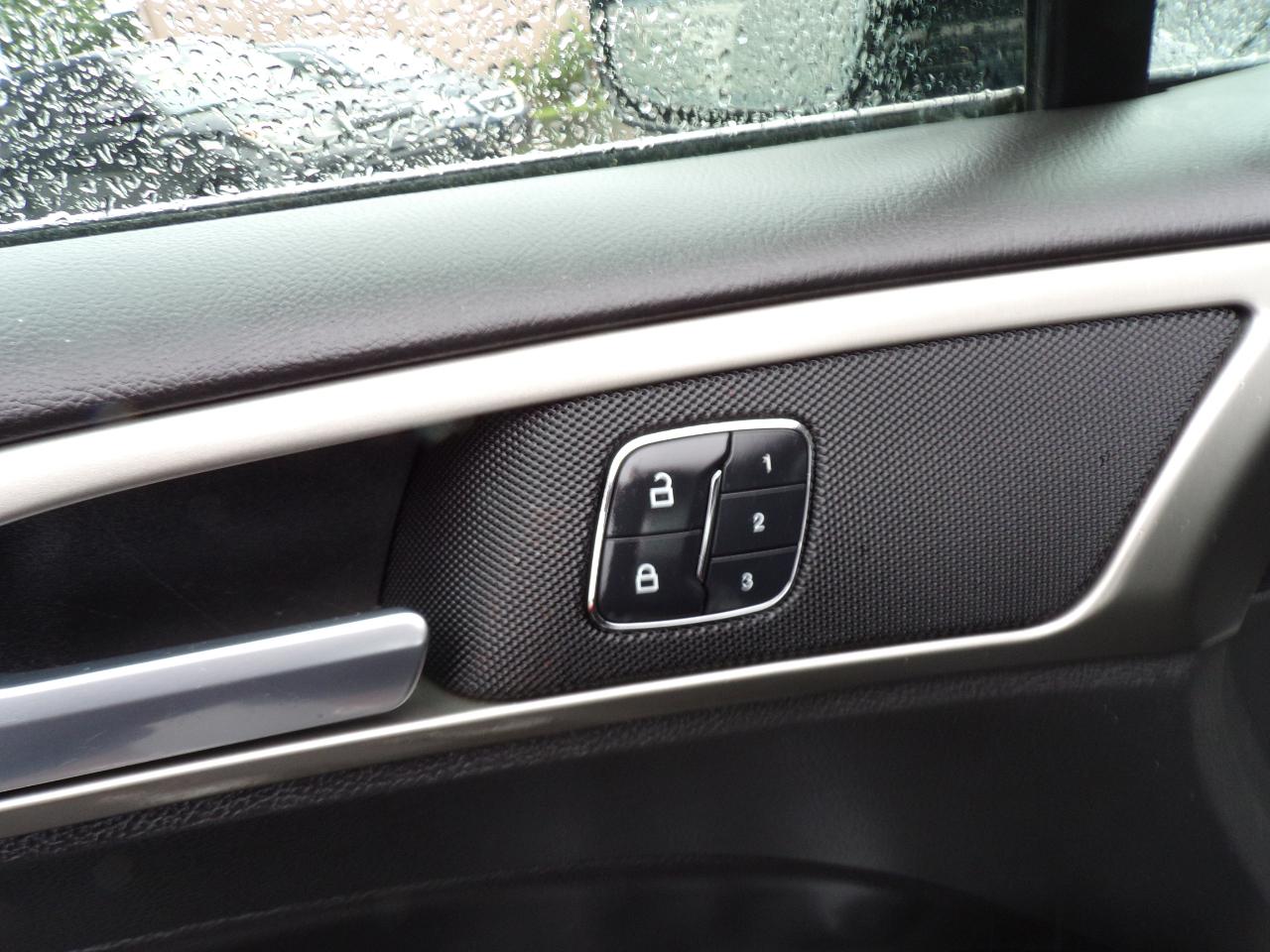 Ford Fusion SE 2015
