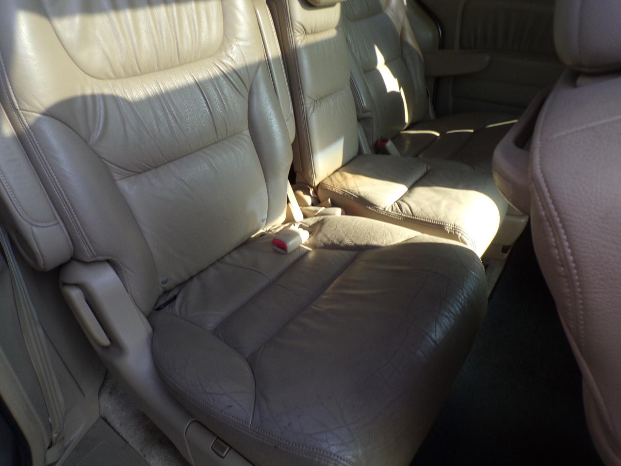 Honda Odyssey EX w/ Leather 2005